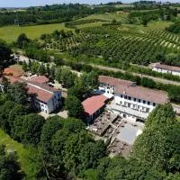 Terme Di Monte Valenza, хотел в Валенца