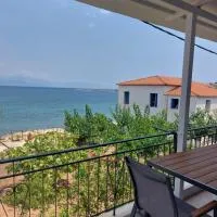 Seaview Apartment by Christina, hotel u gradu 'Petalidhion'
