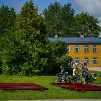Käru Muuseum, hotel em Käru