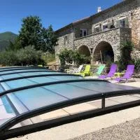 Kinsman sur Moment-Ardèche-com, hotel i Les Vans