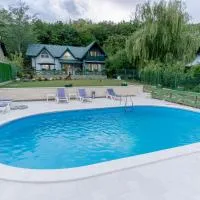 Casa Senik Monteoru Piscina ,Jacuzzi Sauna, Ciubar, hotel Merei városában