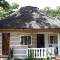 Brownstone Country Home, hotelli kohteessa Lira