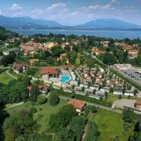 Solcio Village, hotel v Lese
