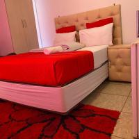 Kiara Luxury Accommodation, hotel near Mmabatho International Airport - MBD, Mahikeng