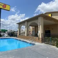 Super 8 by Wyndham Decatur Texas, hotel u gradu Dekejtur