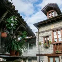 Casa Rural Salices, מלון בפולה דה לביאנה
