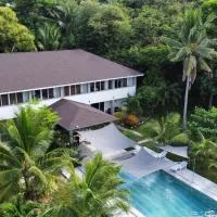 Sunset Cove Beach & Dive Resort, hotel u gradu Romblon