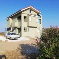 EFThea Valley، فندق في Skála Sikiás