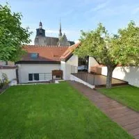 Maison entièrement rénové de 4 pièces, hotell i Nogent-le-Roi