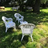 La Marquise Penchée, hotell sihtkohas Orsennes