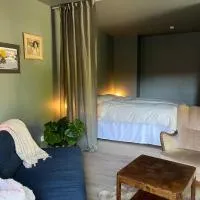 Gamla Mejeriet i Västra Värlinge, khách sạn ở Trelleborg
