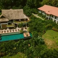 Damires Hills Farm and Spa Resort โรงแรมในอีโลอีโลซิตี้