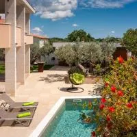Apartments Villa Pliško Wellness & Pool, hotel i Fažana