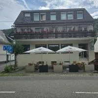 Zur Traube – hotel w mieście Kestert
