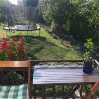 Guest house Limes, hotel v mestu Zatonje