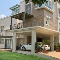 Villa With Touch Of Elegance 20min Drive Airport, hotel u gradu 'Maisaram'