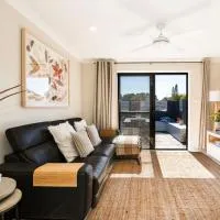 Alkira - Pet Friendly - 4 Mins Walk to Beach, hotel a Culburra Beach