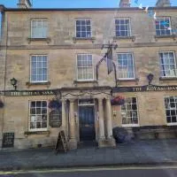 The Royal Oak, hotel di Corsham