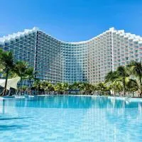 Holi Arena Cam Ranh Seaview Resort, khách sạn ở Thôn Hòa Ða