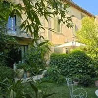 Les Tournesols, Hotel in Mallemort