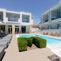 Metsikas Residence, hotelli kohteessa Limenas