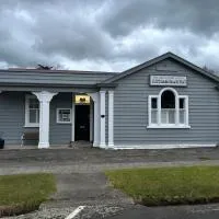 Te Aroha courthouse, hotel en Te Aroha
