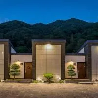 Hadong Cloud Hill Pension, hotel u gradu 'Hadong'