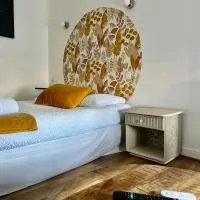 Hôtel Les Quais, hotel a Cherbourg en Cotentin