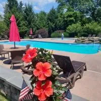 Woodfield Manor - A Sundance Vacations Property: Cresco şehrinde bir otel