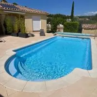 Villa Raphaël, hotel en Régusse