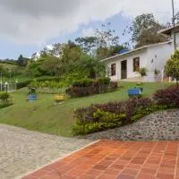 Lago Calima - Bella Finca, hotell i Madroñal