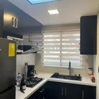 Departamento de 2 Habitaciones, full amoblada con todo para que disfrutes de tu Estancia – hotel w mieście Cuenca