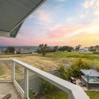 Coastal Dream - 2 Blocks to ocean, steps to beach, hot tub, coastal trail, BBQ, отель в городе Хаф-Мун-Бей