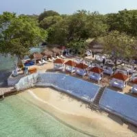 Bora Bora Beach Club Cartagena، فندق في إيسلا غراندي