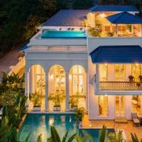 StayVista's Casa Armeh Premium Villa - 4BHK with Private Pool & Bathtub, hotel em Siolim