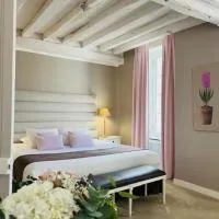 Hôtel Saint-Laurent, The Originals Relais, готель у місті Монфор-л'Аморі