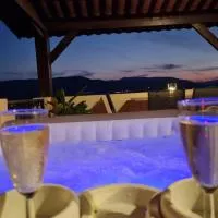 La Mélenzanice, hotel u gradu Castagniers