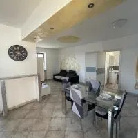 Lecasedialex it Casa thas: La Loggia'da bir otel