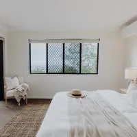 Pet Friendly, close to Australia Zoo & Big Kart Track, firepit, hotel a Bald Knob