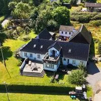 Heidis Residence-Sandkaas, Bornholm, hotel v destinaci Allinge