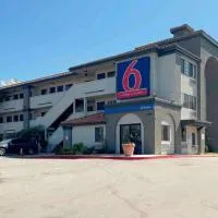 Motel 6-Bellflower, CA - Los Angeles, hotel u gradu Belflauer