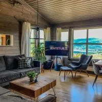 Spacious cabin with a fabulous view and a sauna, ξενοδοχείο σε Skulestadmo
