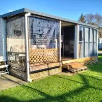 Te Puru B8 - 2 bedroom chalet, hotel v mestu Te Puru