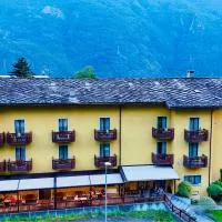 Crabun Hotel, hotelli kohteessa Pont-Saint-Martin