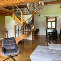 Elegante Maisonette Wohnung, готель у місті Momberg