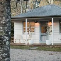 Stanley에 위치한 호텔 Peony Farm Green Cottage