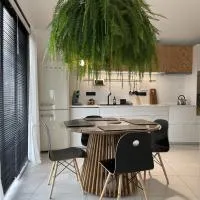 PLAISANCE Bouguenais - Appartement Nantes - PARKING GRATUIT、ブーグネのホテル
