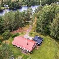 Villa Zinkgruvan Ferienhaus am See in Alleinlage, hotel em Zinkgruvan