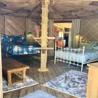 Vigo Retreat Boat yurt, хотел в Рутъм