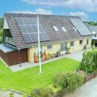 OJ Home, hotelli kohteessa Vojens